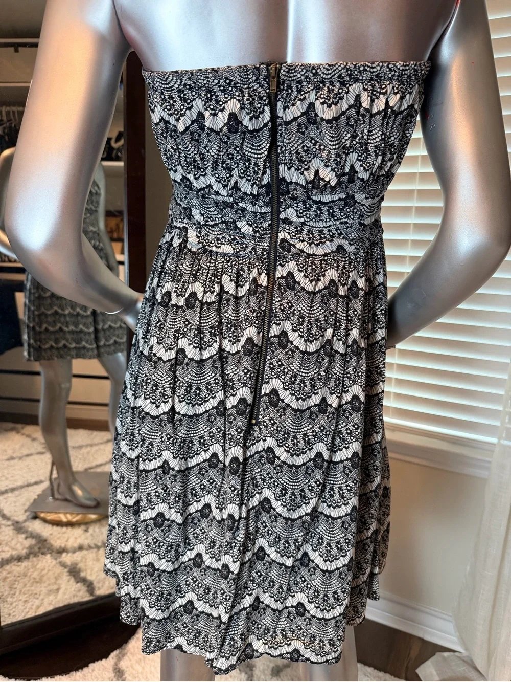 YA Los Angeles Strapless Lace Print Mini Dress Medium Cotton Blend Smocked Zip